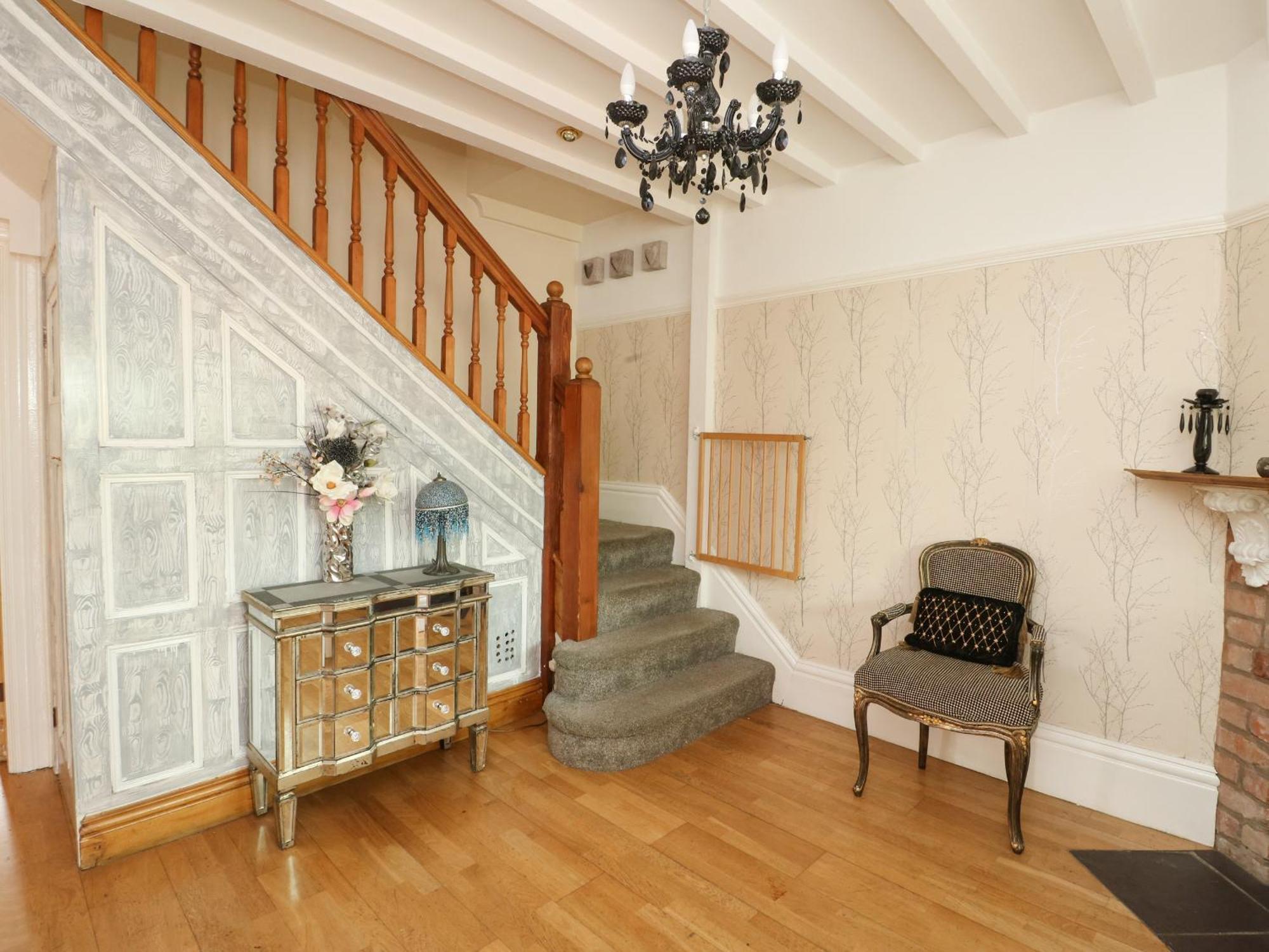 Glendalough Villa Colwyn Bay Exterior photo